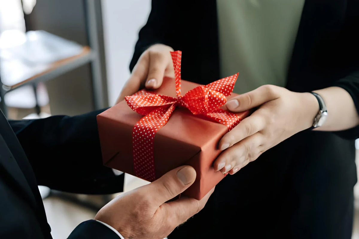 Buy Corporate Gifts in Dubai: The Complete 2026 Buying Guide